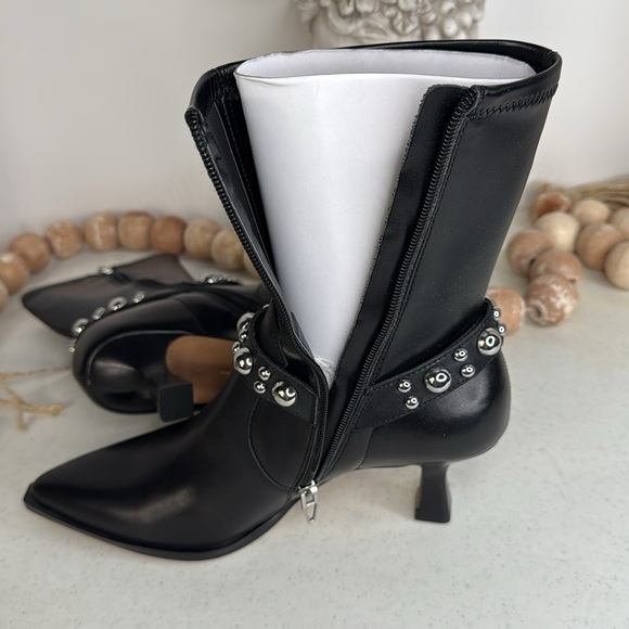 Dolce Vita Azalea Stud Bootie (Women) Black Sz 8 - Picture 12 of 14
